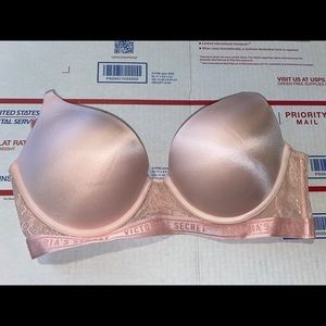 Pink Victorias secret very sexy bra